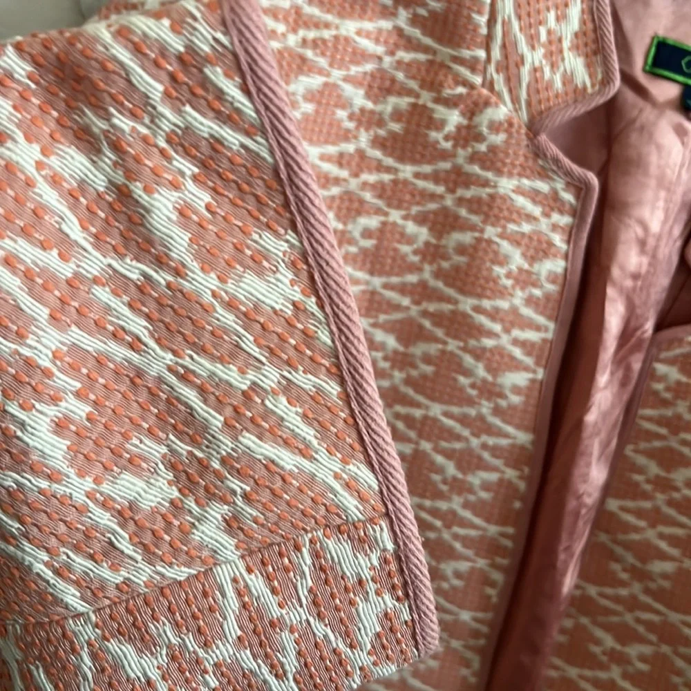 Blazer - Picture 4 of 6